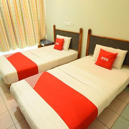 Oyo 89642 Highway Inn Mukah Εξωτερικό φωτογραφία